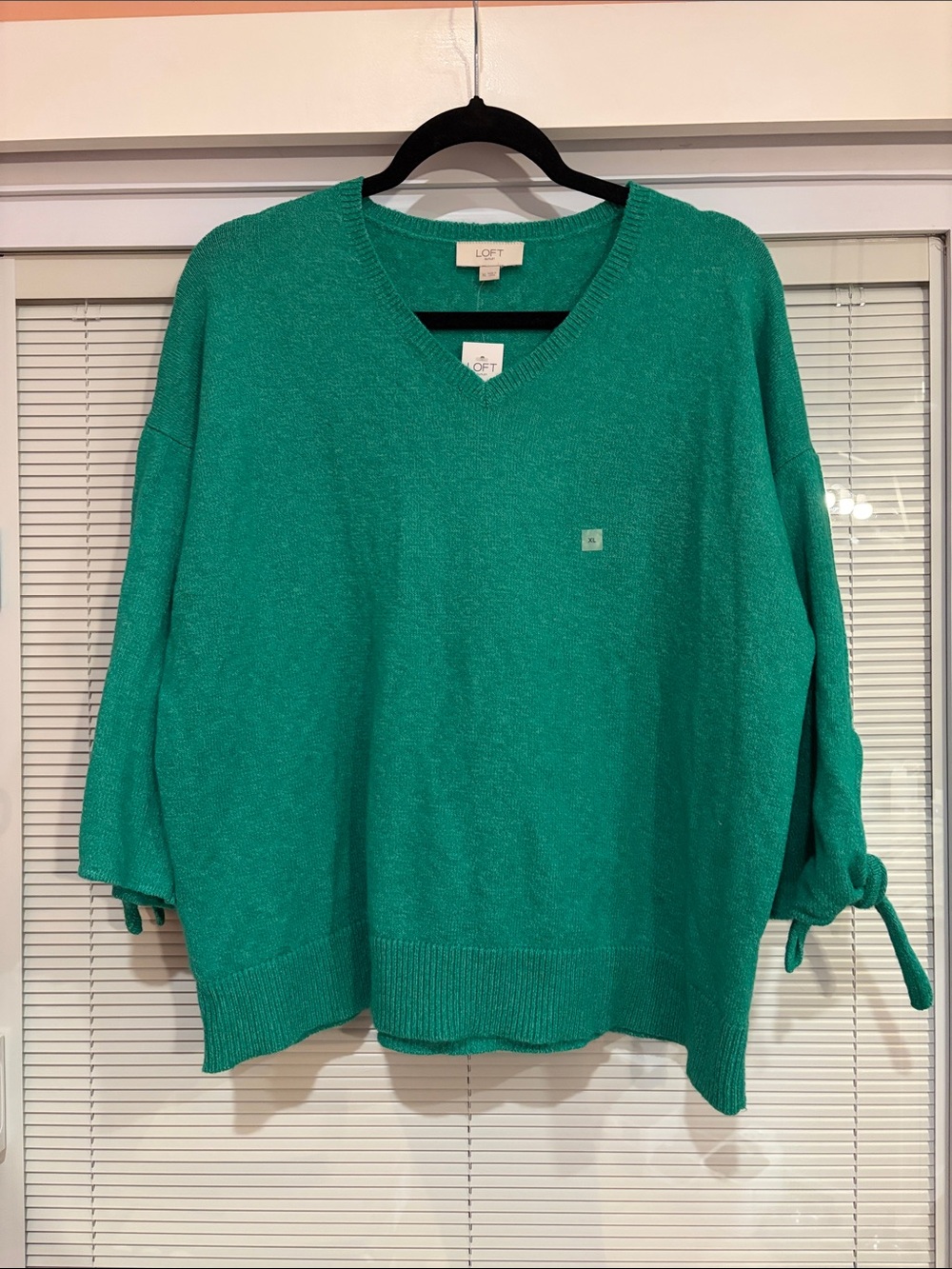 NWT LOFT Outlet Green V Neck Sweater Size XL